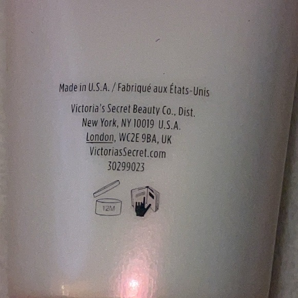 Victoria’s Secret bombshell lotion - Picture 6 of 7